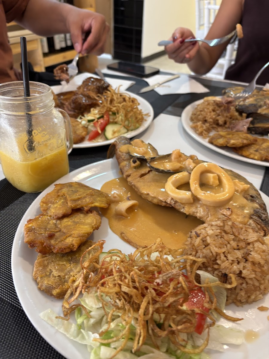 Restaurante Colombiano Sombrero Vueltiao Valencia foto 4